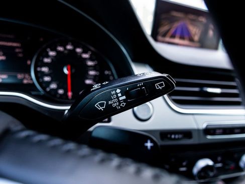 Used 2019 Audi Q7 2.0T Premium w/ Convenience Package AWD/4WD image 30