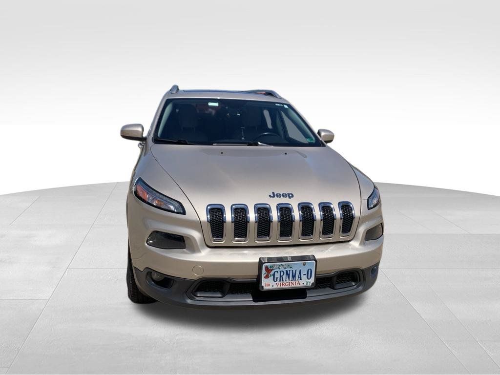 Used 2015 Jeep Cherokee Latitude w/ Comfort/Convenience Group AWD/4WD image 8