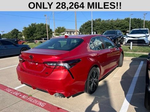 Used 2024 Toyota Camry SE w/ Convenience Package FWD image 2