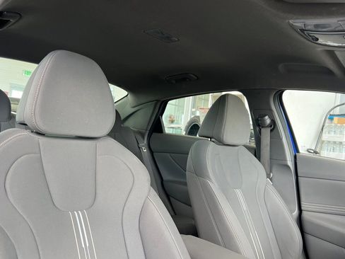Used 2023 Hyundai Elantra SEL w/ Convenience Package FWD image 13