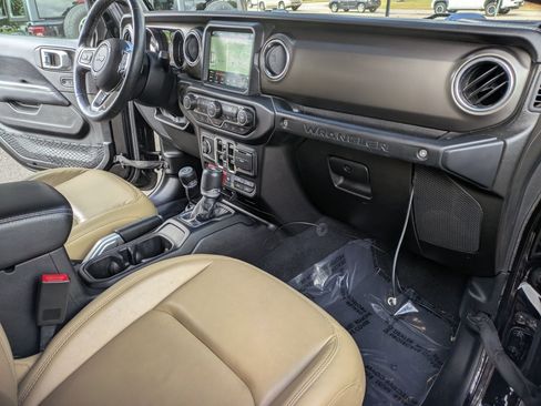Used 2019 Jeep Wrangler Unlimited Rubicon image 24