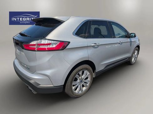 Used 2019 Ford Edge Titanium w/ Equipment Group 301A AWD/4WD image 5