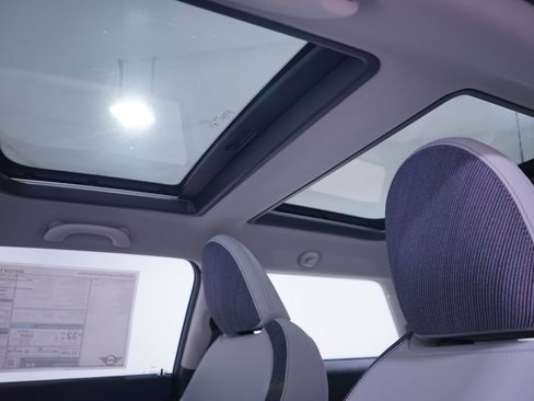 Used 2025 MINI Cooper S image 8