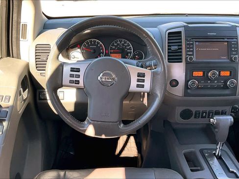 Used 2019 Nissan Frontier SL image 6
