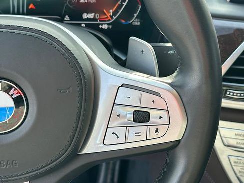 Certified 2022 BMW 740i xDrive w/ M Sport Package image 24