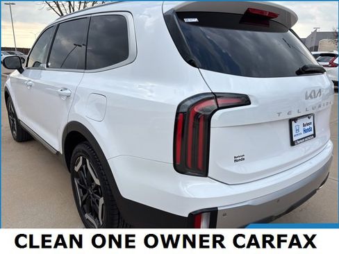 Used 2023 Kia Telluride EX image 4