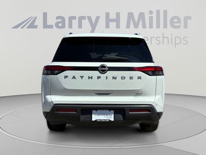 Used 2025 Nissan Pathfinder SV