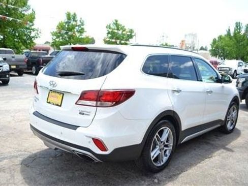 Used 2017 Hyundai Santa Fe Limited w/ Cargo Package AWD/4WD image 6