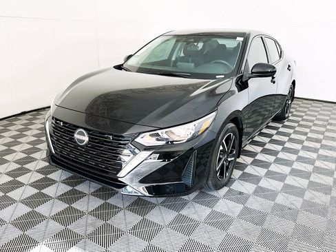 Used 2025 Nissan Sentra SV w/ All-Weather Package FWD image 7