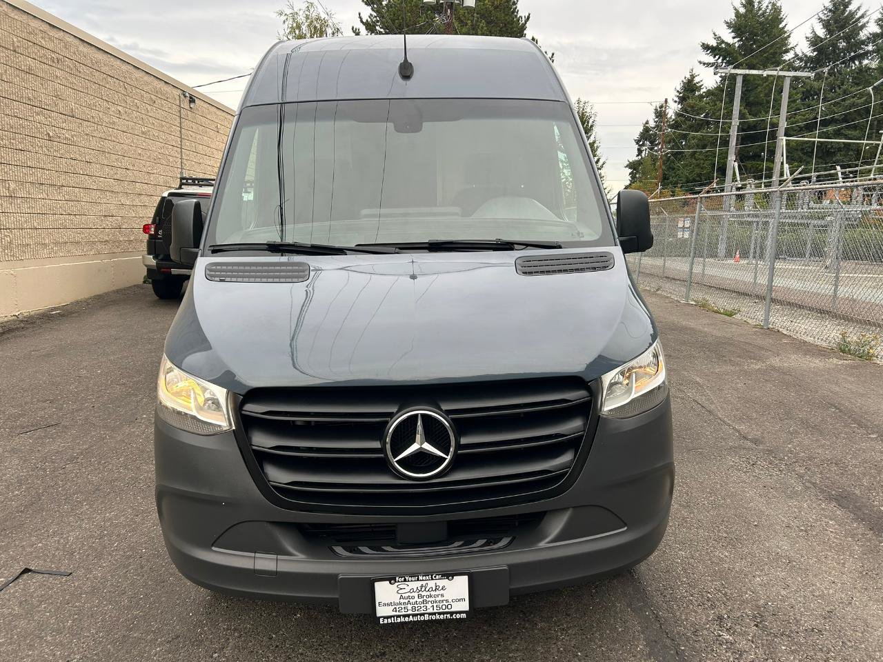 Used 2019 Mercedes-Benz Sprinter 170 image 2