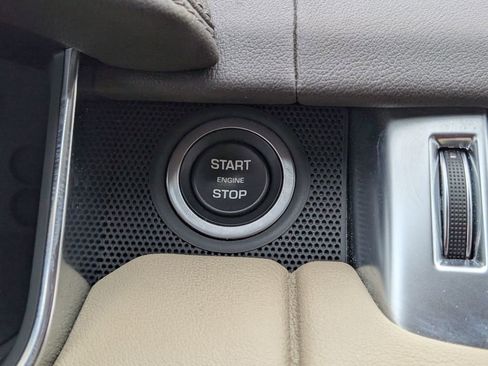 Used 2019 Land Rover Range Rover Sport HSE image 18