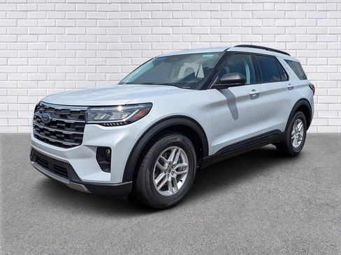 New 2026 Ford Explorer Active w/ Active Comfort Package RWD image 1