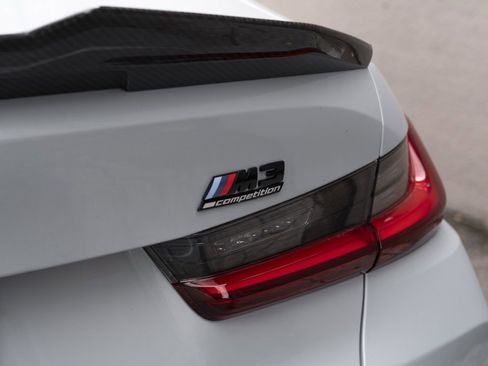 Used 2023 BMW M3 Competition w/ M Carbon Exterior Package image 63