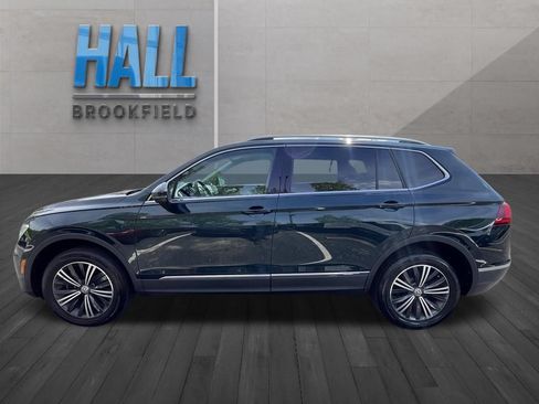 Used 2019 Volkswagen Tiguan SEL AWD/4WD image 2