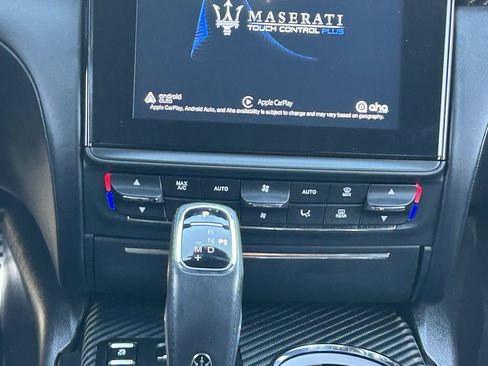Used 2020 Maserati Quattroporte S GranSport Q4 AWD/4WD image 21