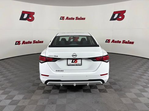 Used 2024 Nissan Sentra S image 5