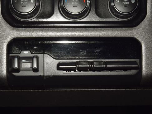 Used 2023 RAM 3500 Tradesman image 28