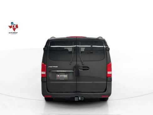 Used 2016 Mercedes-Benz Metris Passenger image 7