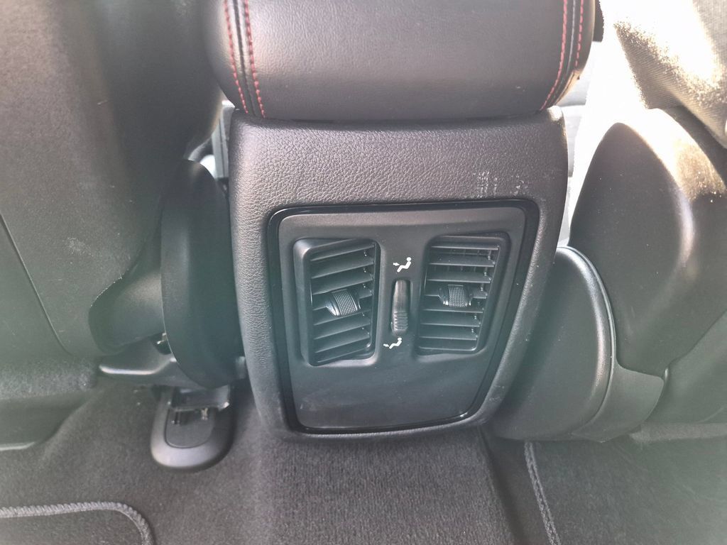 Used 2023 Dodge Durango GT RWD image 15