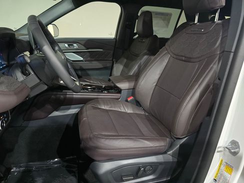 New 2026 Ford Explorer Platinum w/ LUX Leather Package image 21