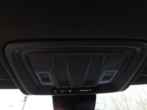 New 2026 GMC Sierra 1500 SLE image 25