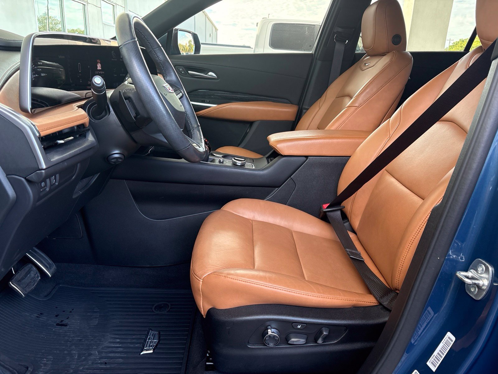 Used 2024 Cadillac XT4 Sport FWD image 15