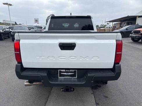 Used 2025 Toyota Tacoma SR image 4