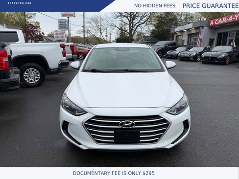 Used 2018 Hyundai Elantra SE image 7