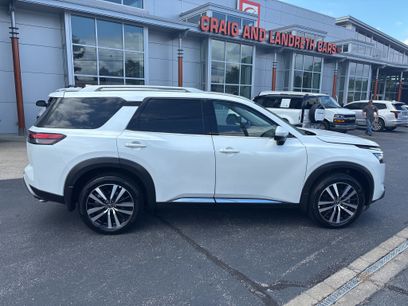 Used 2025 Nissan Pathfinder Platinum