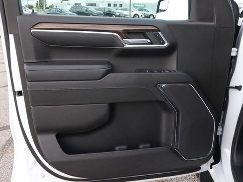 Used 2023 Chevrolet Silverado 1500 LT w/ Protection Package image 15