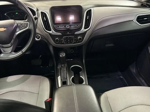Used 2018 Chevrolet Equinox Premier FWD image 16