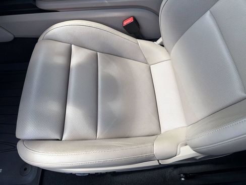 Certified 2025 Porsche Taycan RWD image 15