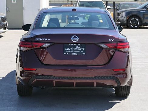 Used 2022 Nissan Sentra SV w/ All-Weather Package FWD image 5