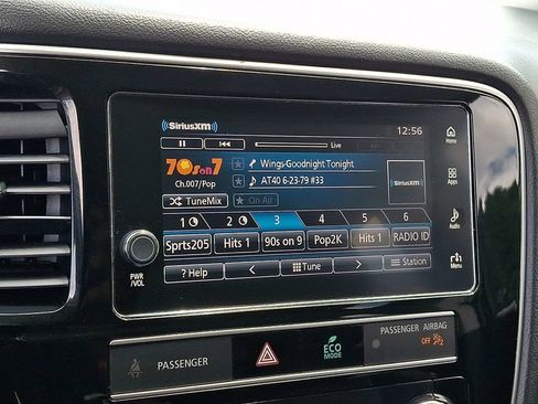 Used 2019 Mitsubishi Outlander SE AWD/4WD image 18