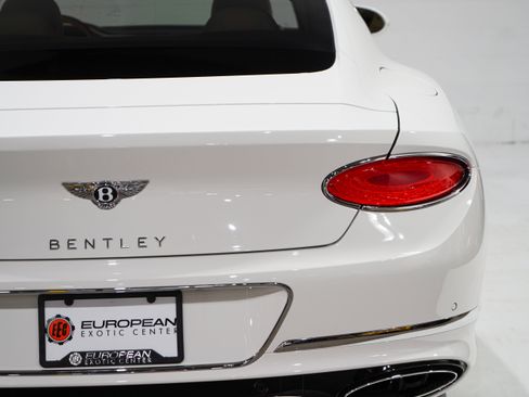 Used 2020 Bentley Continental GT AWD/4WD image 34