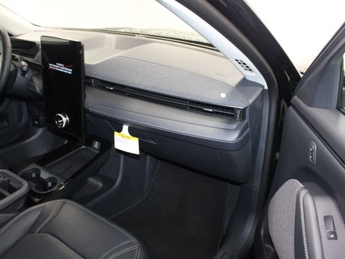 New 2025 Ford Mustang Mach-E Premium image 27