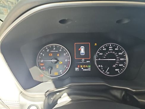 Used 2023 Subaru Outback Limited AWD/4WD image 9