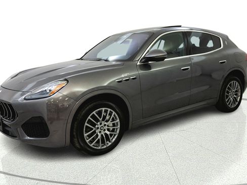 Used 2023 Maserati Grecale Modena AWD/4WD image 3