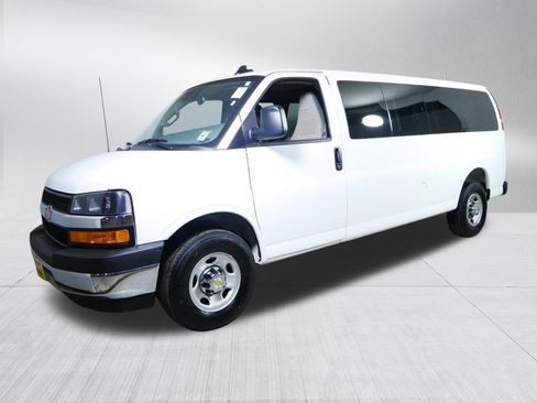 Used 2025 Chevrolet Express 3500 LT w/ LT Preferred Equipment Group image 3