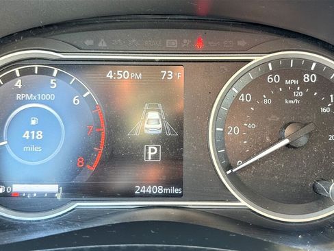 Used 2020 Nissan Versa SV FWD image 11