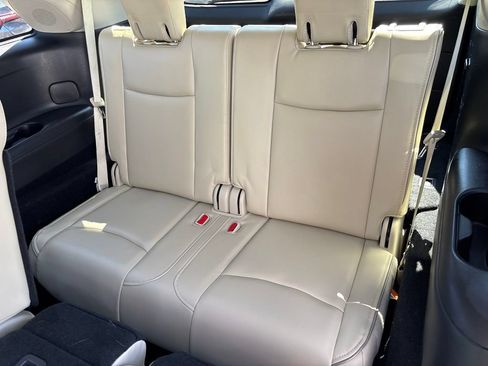 Used 2019 INFINITI QX60 Pure FWD image 4