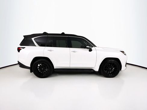 Used 2024 Lexus LX 600 4WD w/ Luxury Package image 8