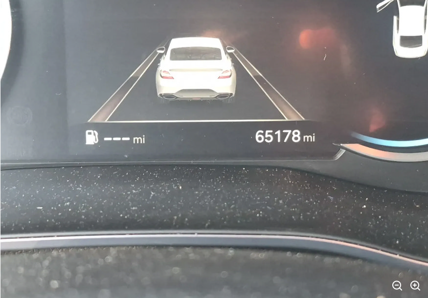 Used 2023 Genesis G70 2.0T AWD/4WD image 12