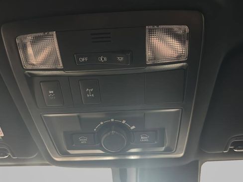 Used 2019 Toyota Tacoma SR image 24