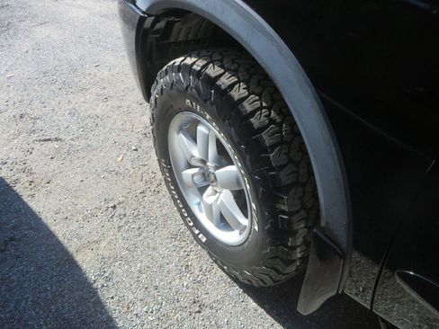 Used 2011 Nissan Titan PRO-4X image 29