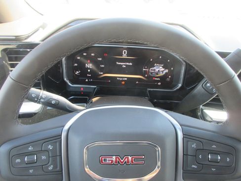 New 2026 GMC Sierra 2500 SLT w/ SLT Premium Package AWD/4WD image 19
