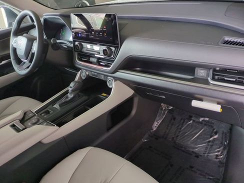 Certified 2026 Toyota Grand Highlander XLE image 32