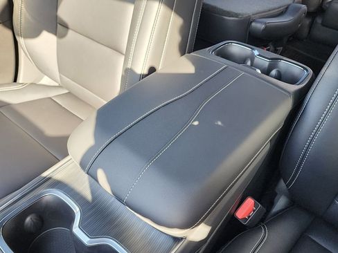New 2026 GMC Acadia Elevation w/ Black Edition FWD image 32