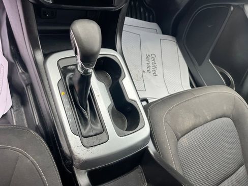 Used 2022 Chevrolet Colorado LT w/ Fleet Safety Package image 16