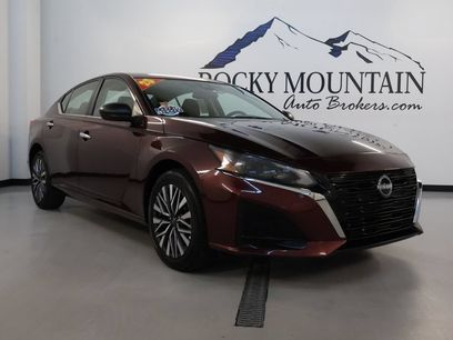 Used 2025 Nissan Altima 2.5 SV